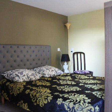 Le Fauverney Lodge Esterno foto